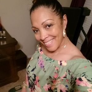 Meet your Posher, Christiana